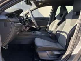 Škoda Octavia (2024) thumbnail 10
