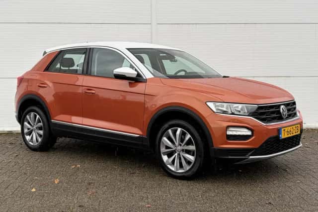 Volkswagen T-Roc (2019) thumbnail 23