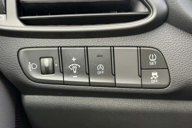 Hyundai i30 (2024) thumbnail 12
