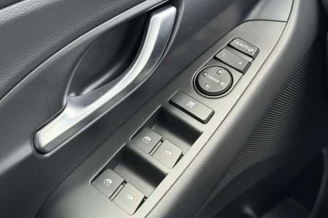 Hyundai i30 (2024) thumbnail 13