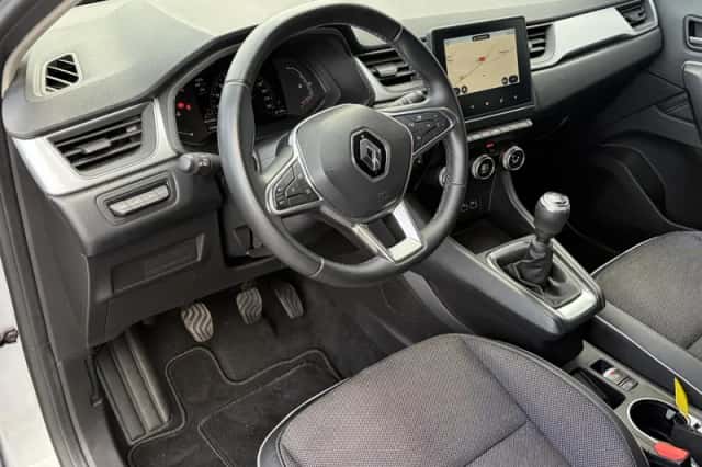 Renault Captur (2023) thumbnail 19