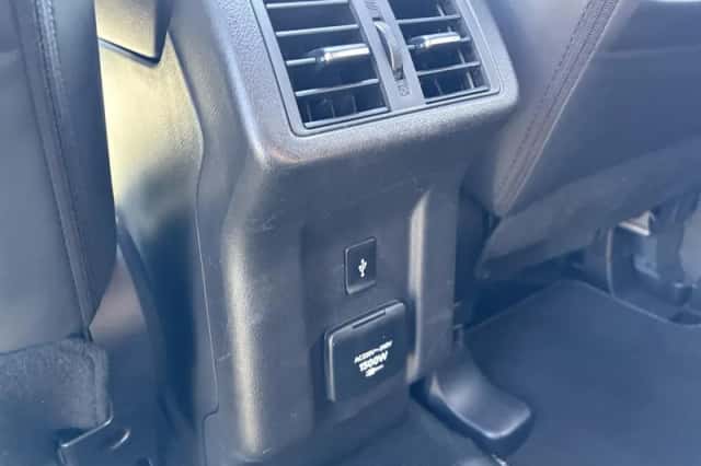 Mitsubishi Outlander (2019) thumbnail 41