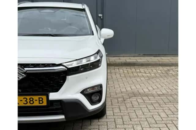 Suzuki S-Cross (2025) thumbnail 33