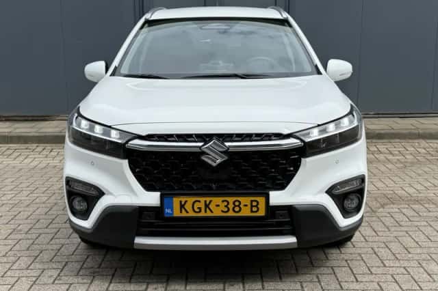 Suzuki S-Cross (2025) thumbnail 34