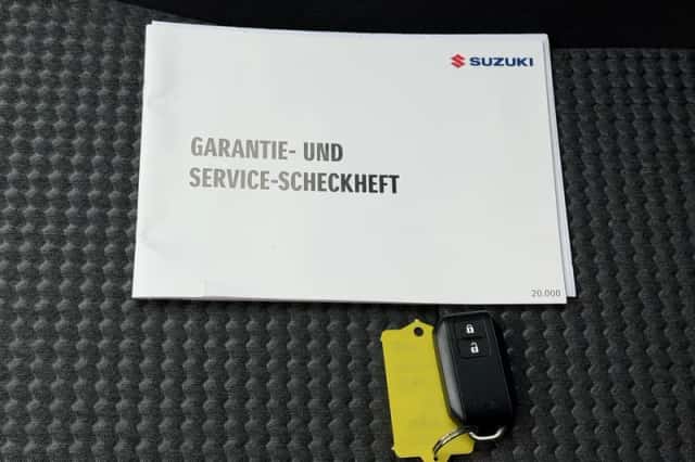 Suzuki S-Cross (2025) thumbnail 5