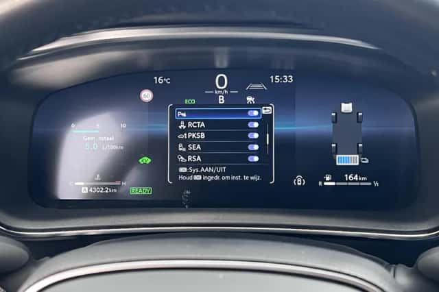 Toyota Corolla (2024) thumbnail 16