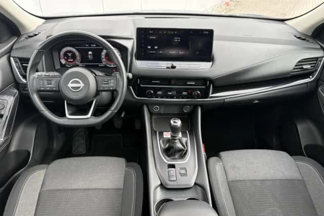 Nissan Qashqai (2023) thumbnail 2