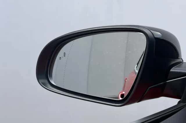 Hyundai Kona (2022) thumbnail 6