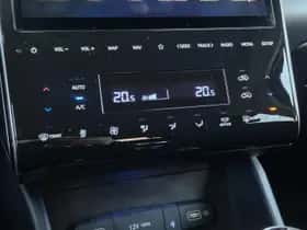 Hyundai Tucson (2022) thumbnail 23