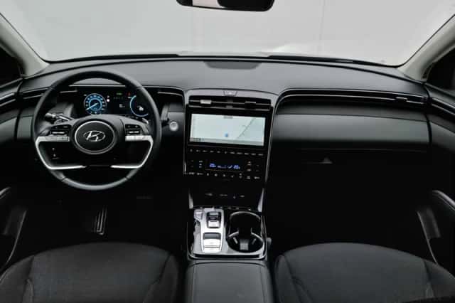 Hyundai Tucson (2024) thumbnail 2