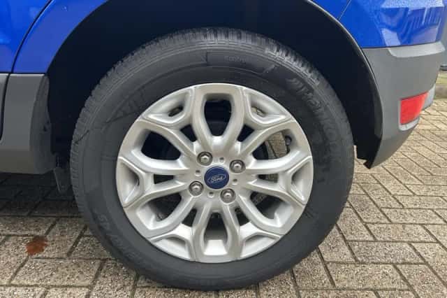 Ford EcoSport (2017) thumbnail 11