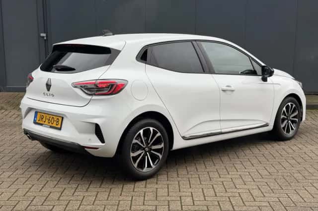 Renault Clio (2025) thumbnail 3