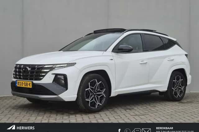 Hyundai Tucson (2022) thumbnail 1