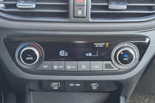 Hyundai i10 (2024) thumbnail 38