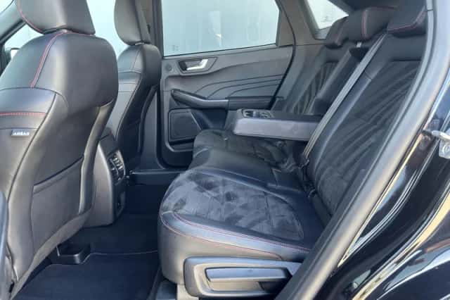 Ford Kuga (2023) thumbnail 46