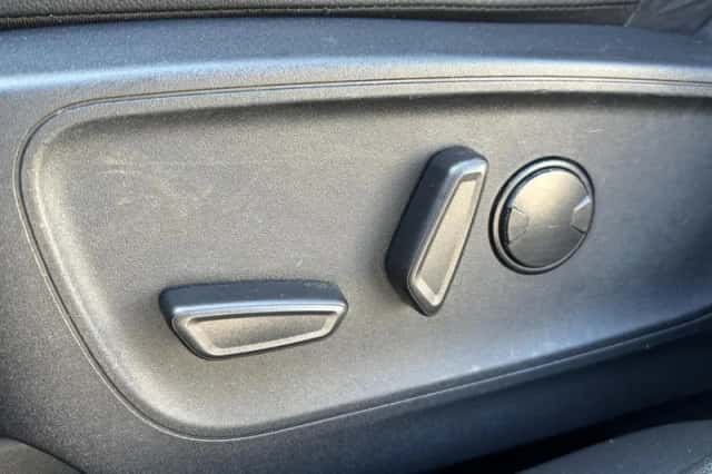 Ford Kuga (2023) thumbnail 48
