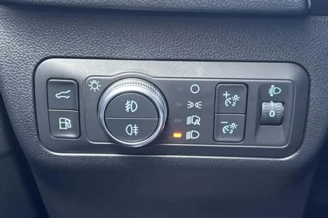 Ford Kuga (2023) thumbnail 54