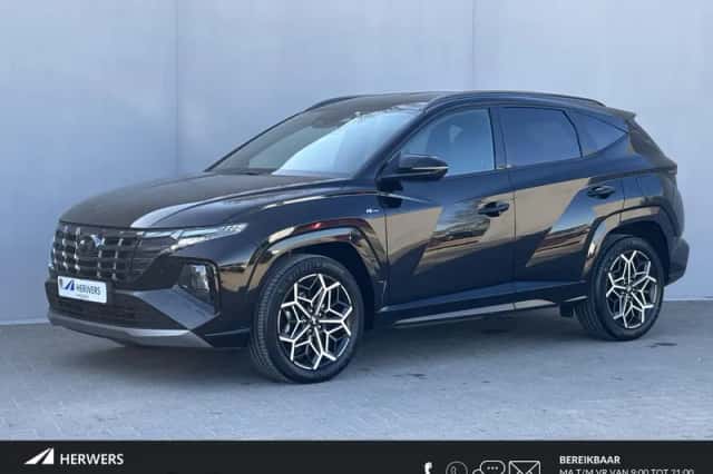Hyundai Tucson (2024) thumbnail 1