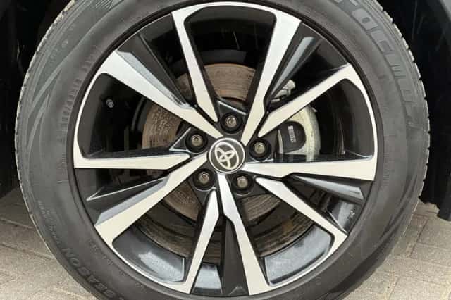 Toyota C-HR (2025) thumbnail 22