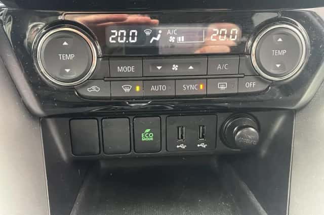 Mitsubishi Eclipse Cross (2019) thumbnail 37