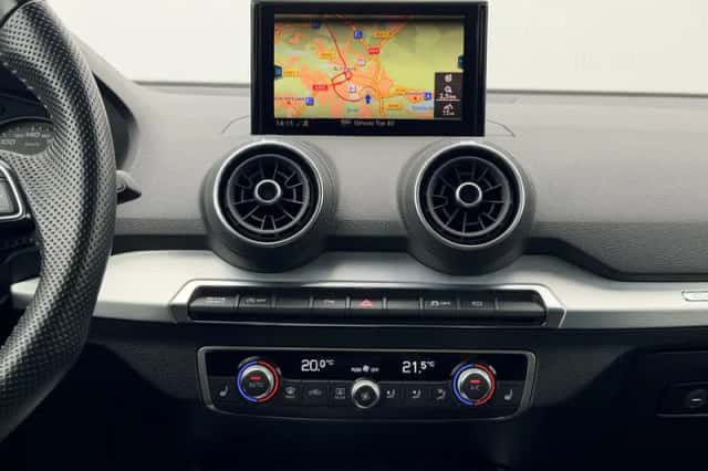 Audi SQ2 (2019) thumbnail 4