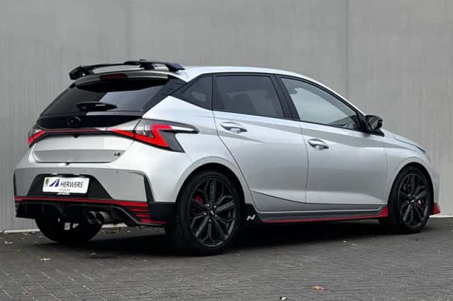 Hyundai i20 (2023) thumbnail 3