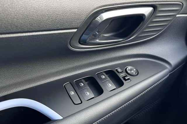 Hyundai i20 (2023) thumbnail 34