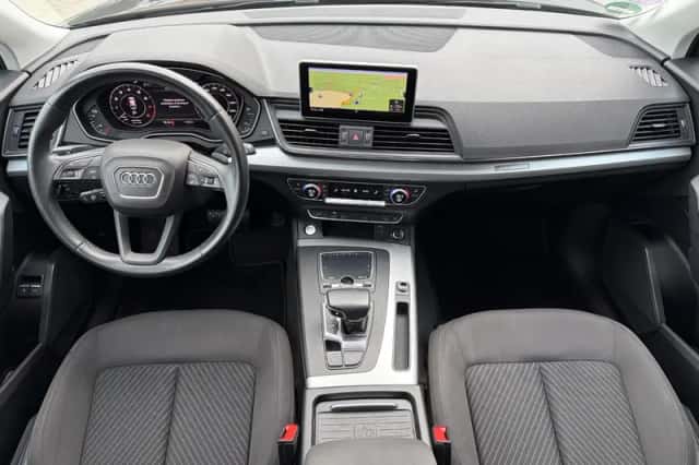 Audi Q5 (2021) thumbnail 2