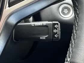 Renault Captur (2023) thumbnail 16