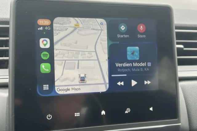 Renault Captur (2021) thumbnail 5