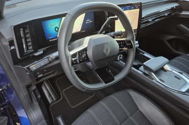 Renault Austral (2024) thumbnail 15