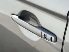 Mitsubishi Outlander (2020) thumbnail 35