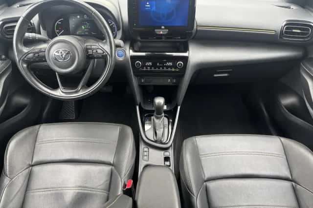 Toyota Yaris Cross (2021) thumbnail 2