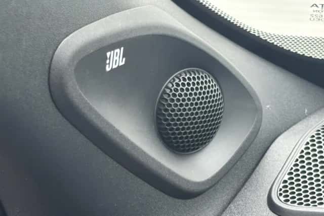 Toyota Yaris Cross (2021) thumbnail 32