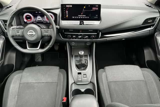 Nissan Qashqai (2023) thumbnail 2
