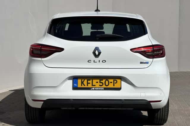 Renault Clio (2022) thumbnail 32