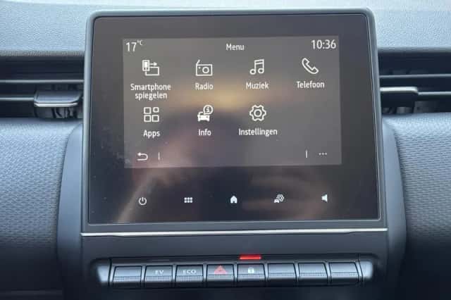Renault Clio (2022) thumbnail 36