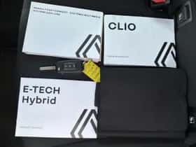 Renault Clio (2022) thumbnail 8