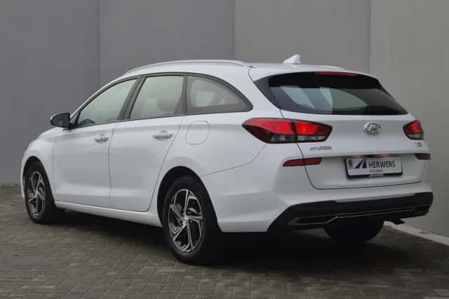 Hyundai i30 (2021) thumbnail 14