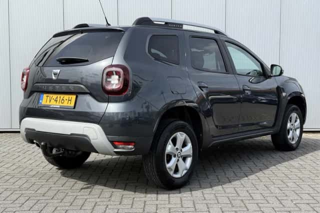 Dacia Duster (2018) thumbnail 3