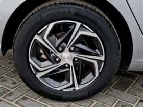 Hyundai i30 (2023) thumbnail 17