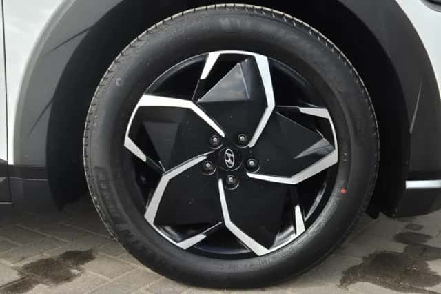 Hyundai Ioniq 5 (2023) thumbnail 43