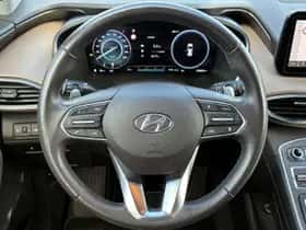 Hyundai Santa Fe (2022) thumbnail 16