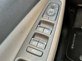 Hyundai Santa Fe (2022) thumbnail 22