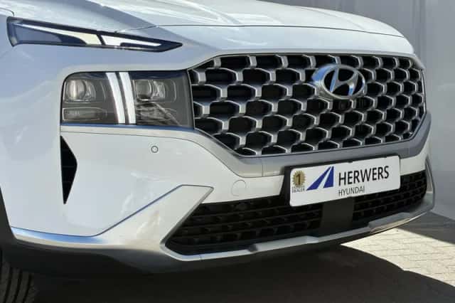 Hyundai Santa Fe (2022) thumbnail 23