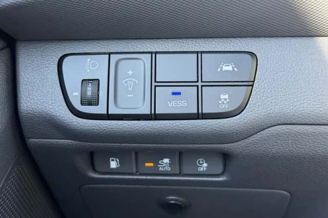 Hyundai Ioniq (2020) thumbnail 16