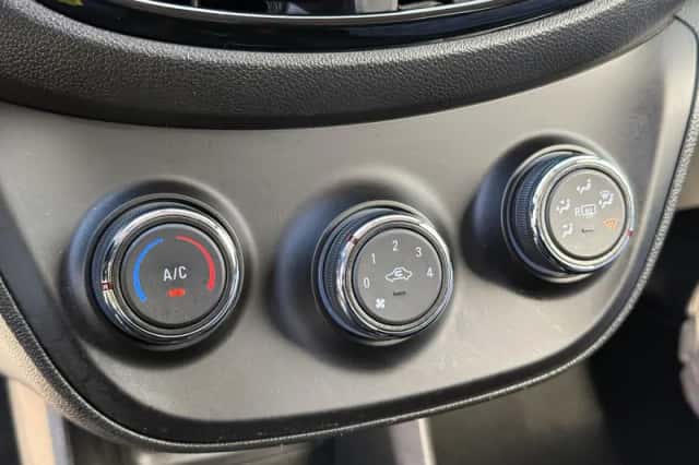Opel Karl (2018) thumbnail 12