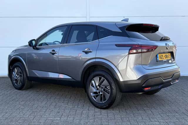 Nissan Qashqai (2022) thumbnail 16