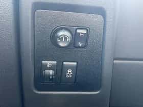 Nissan Qashqai (2010) thumbnail 32