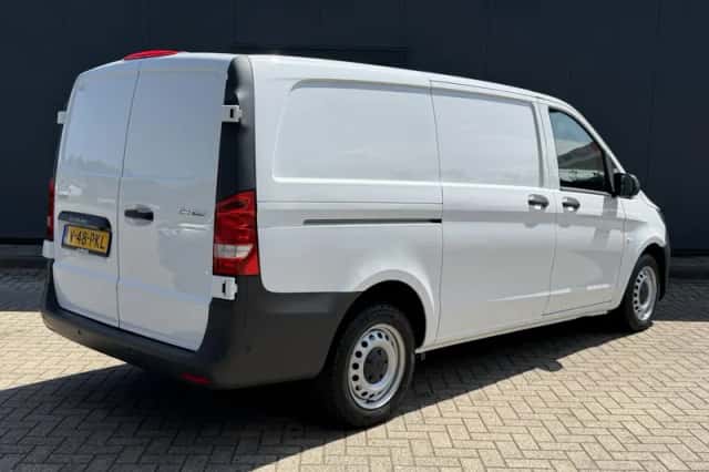 Mercedes-Benz Vito (2019) thumbnail 3